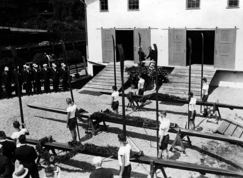 Bootshaus der Rudervereinigung Alt-Werder zur Einweihung im Sommer 1931